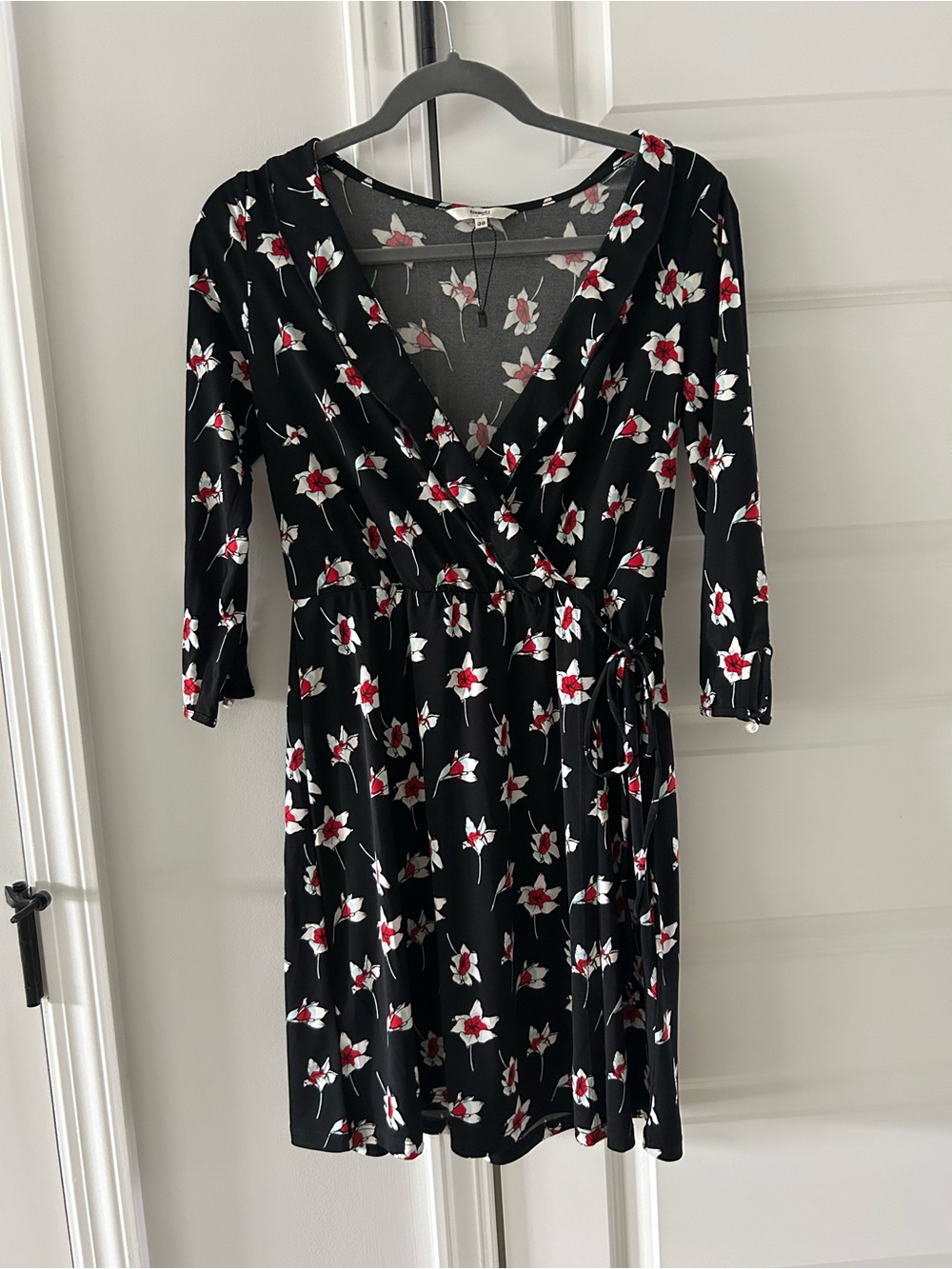 Classy Night Out Black Floral Wrap Midi Dress with Red & White Blooms